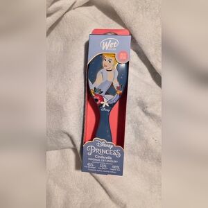 Disney Cinderella Wet Brush - Limited Edition